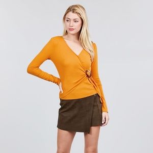 Long Sleeve Deep V-neck Side Buckle Detail Top